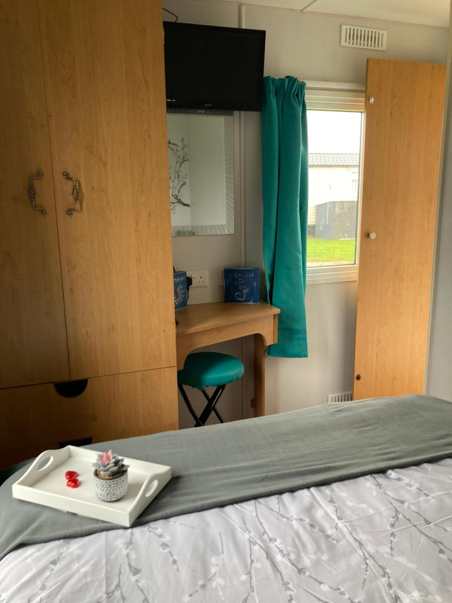 Pet Friendly Holiday Home On Golden Palm Skegness Eksteriør bilde